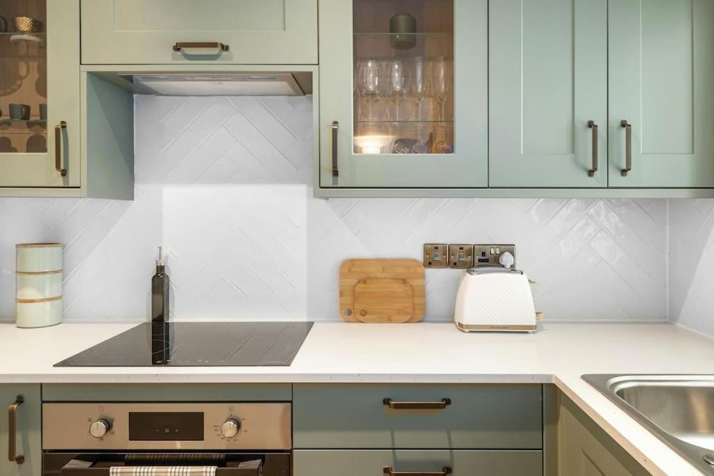 Spacious Apartment - 5 Minutes Walk To Bath Abbey Exterior photo